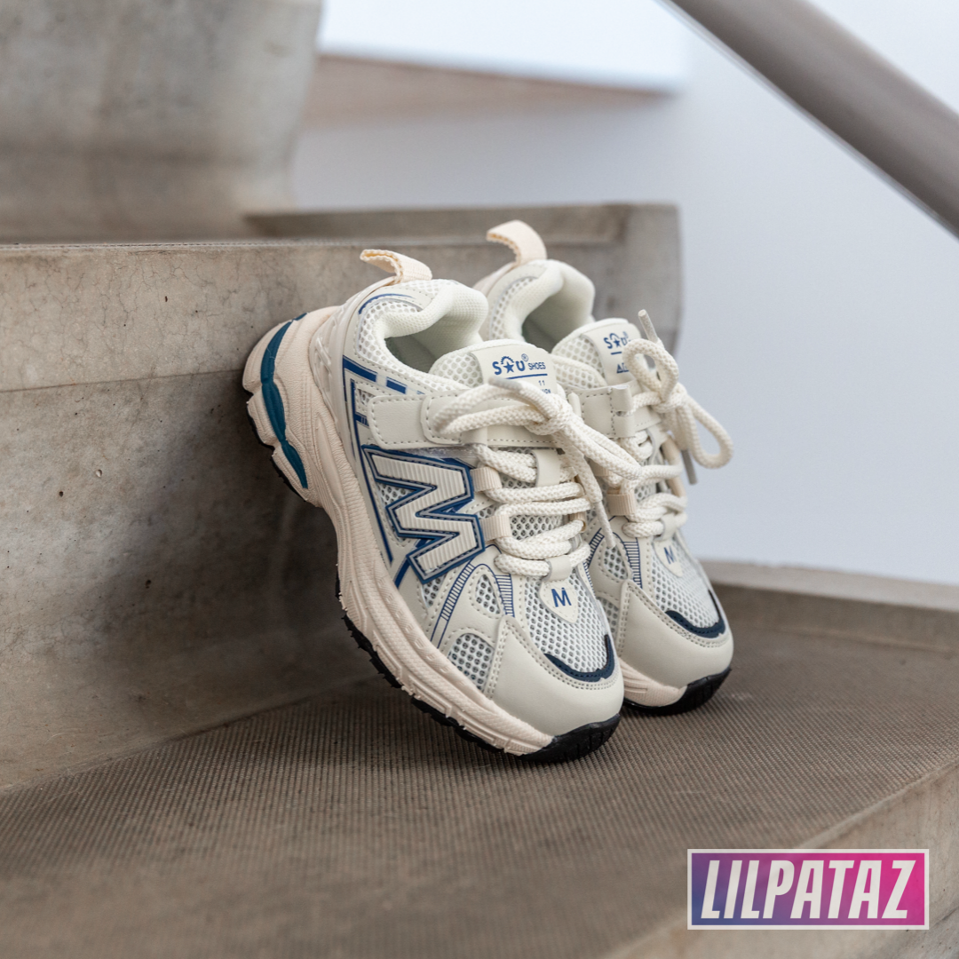 Moodz White (size 26-37)