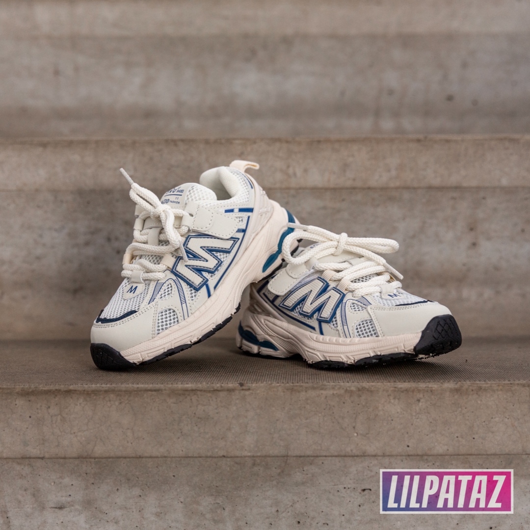 Moodz White (size 26-37)